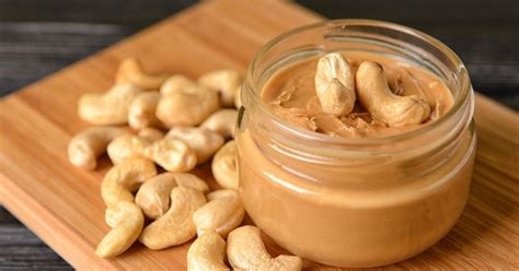 Heirloom cashew butter from Campeche & Yucatán, handcrafted for Slow Food lovers. Farmers market quality, vegan, gluten-free, and allergen-friendly spread made with sun-dried, roasted, and steamed cashews.