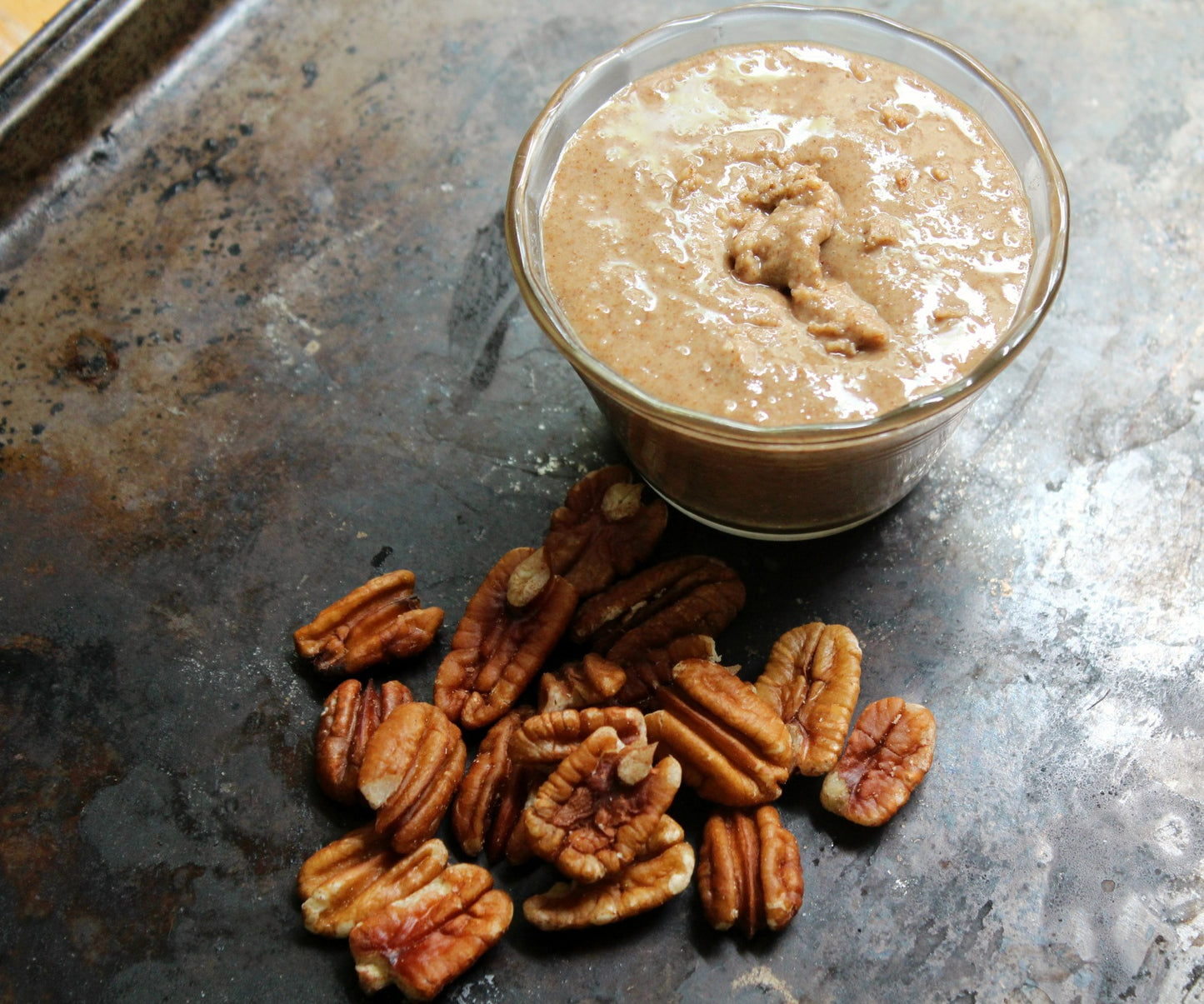 Handcrafted natural pecan butter from heirloom pecans grown in Chihuahua, Mexico | Non-GMO, no sugar, artisan nut butter, healthy keto, vegan, vegetarian, delivered across Mexico including Mérida, Cancún, Playa del Carmen, Guadalajara, Mexico City