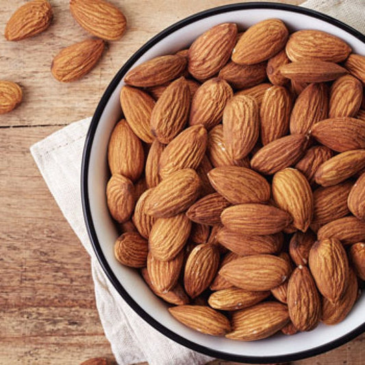 Natural, Healthy and Nutritious Snacks: Raw Almonds